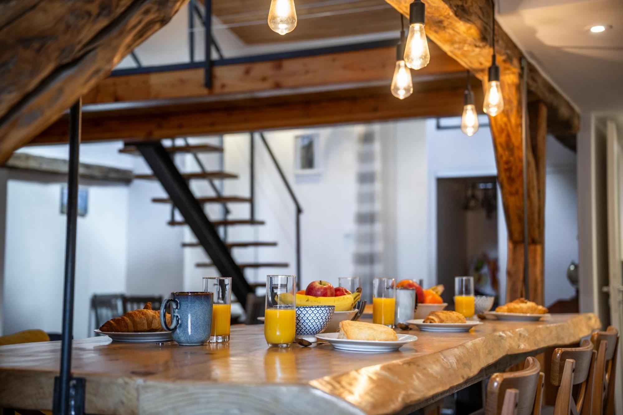 Superbe Loft - Situ Sur La Place Centrale バルスロネット エクステリア 写真
