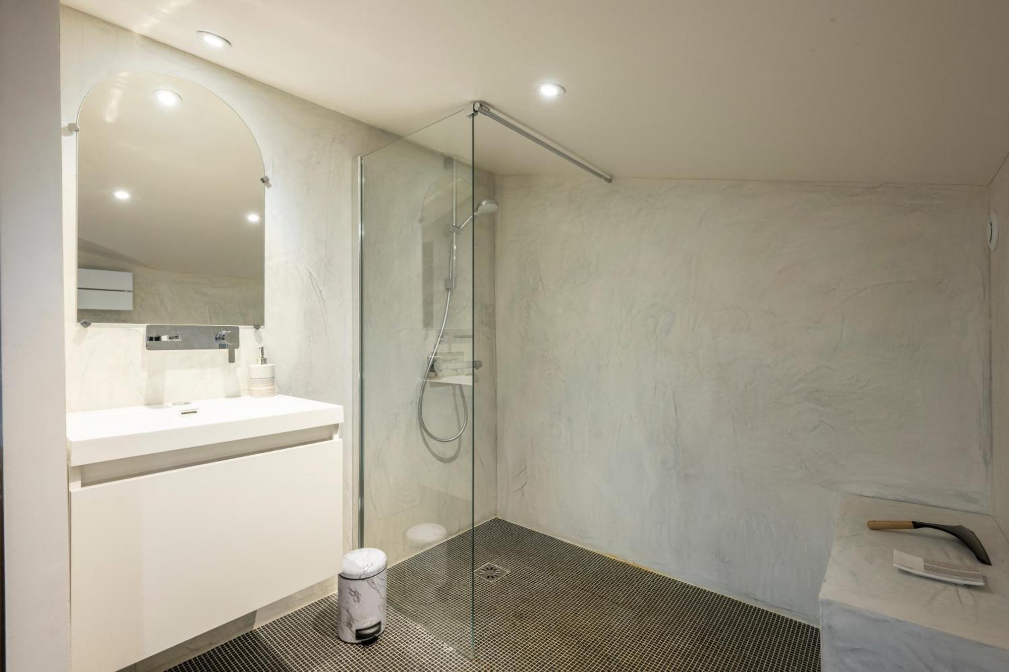 Superbe Loft - Situ Sur La Place Centrale バルスロネット エクステリア 写真