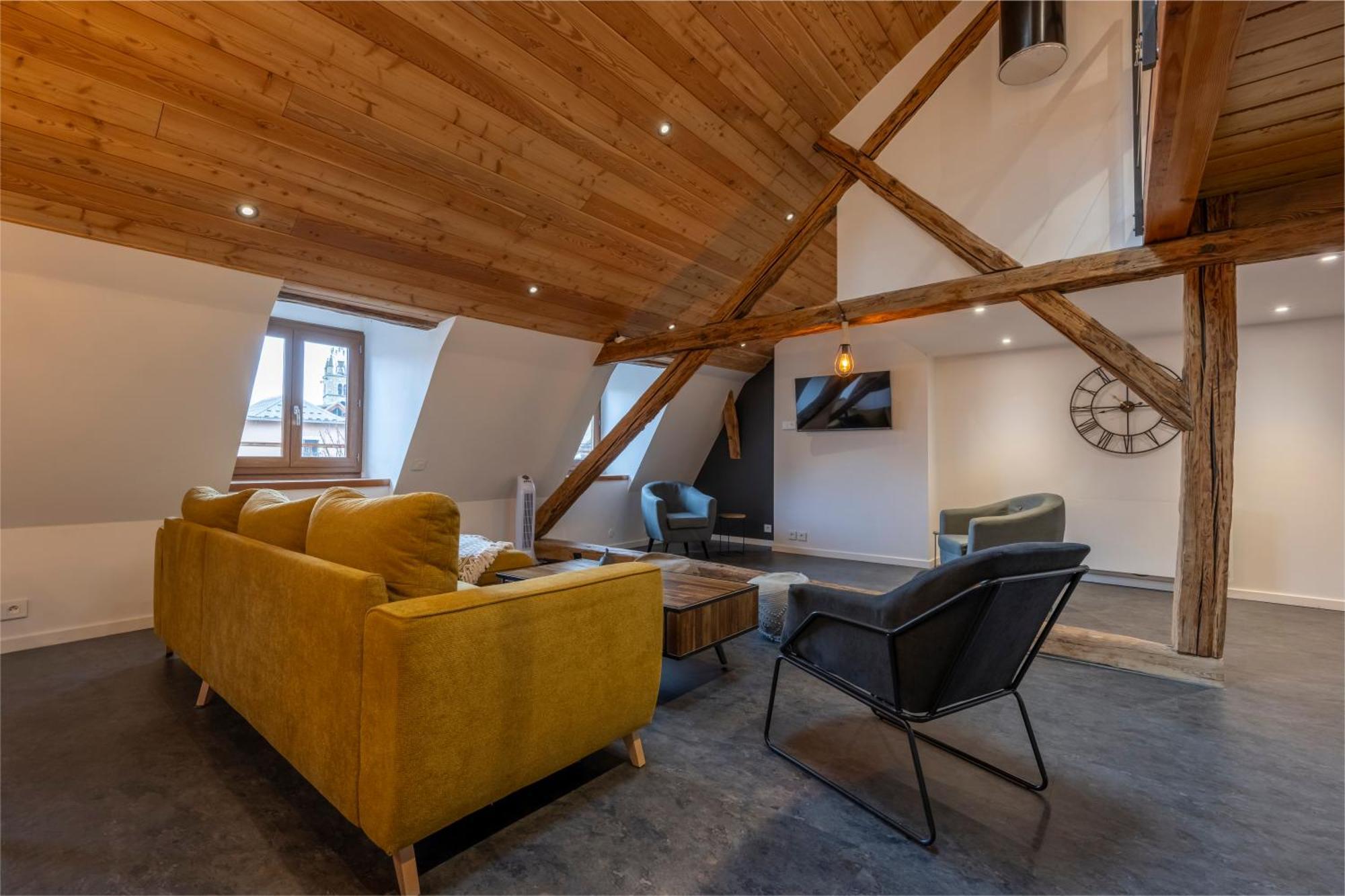 Superbe Loft - Situ Sur La Place Centrale バルスロネット エクステリア 写真