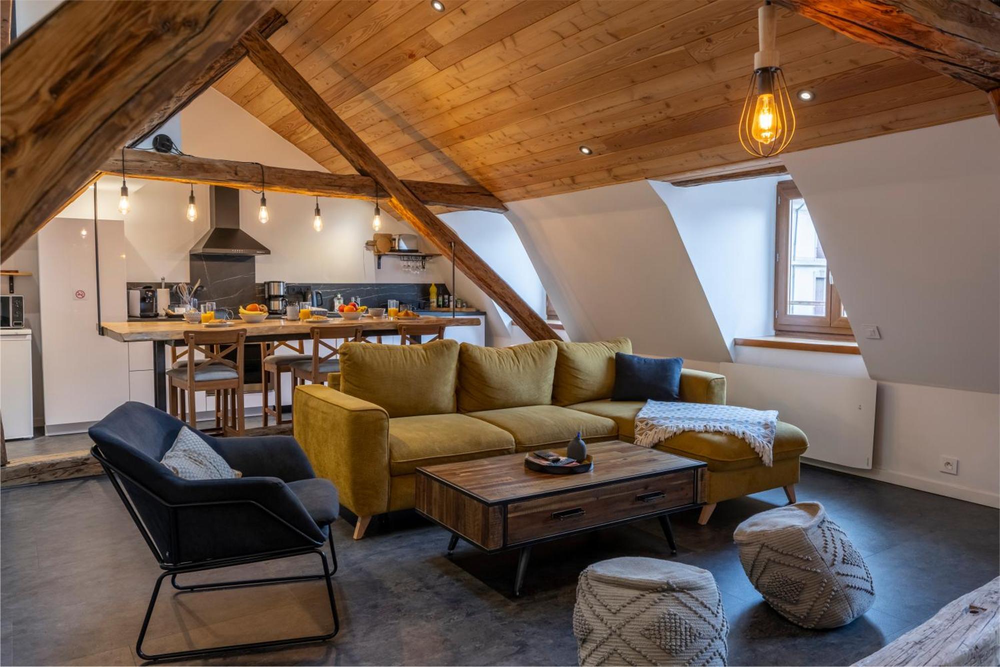 Superbe Loft - Situ Sur La Place Centrale バルスロネット エクステリア 写真