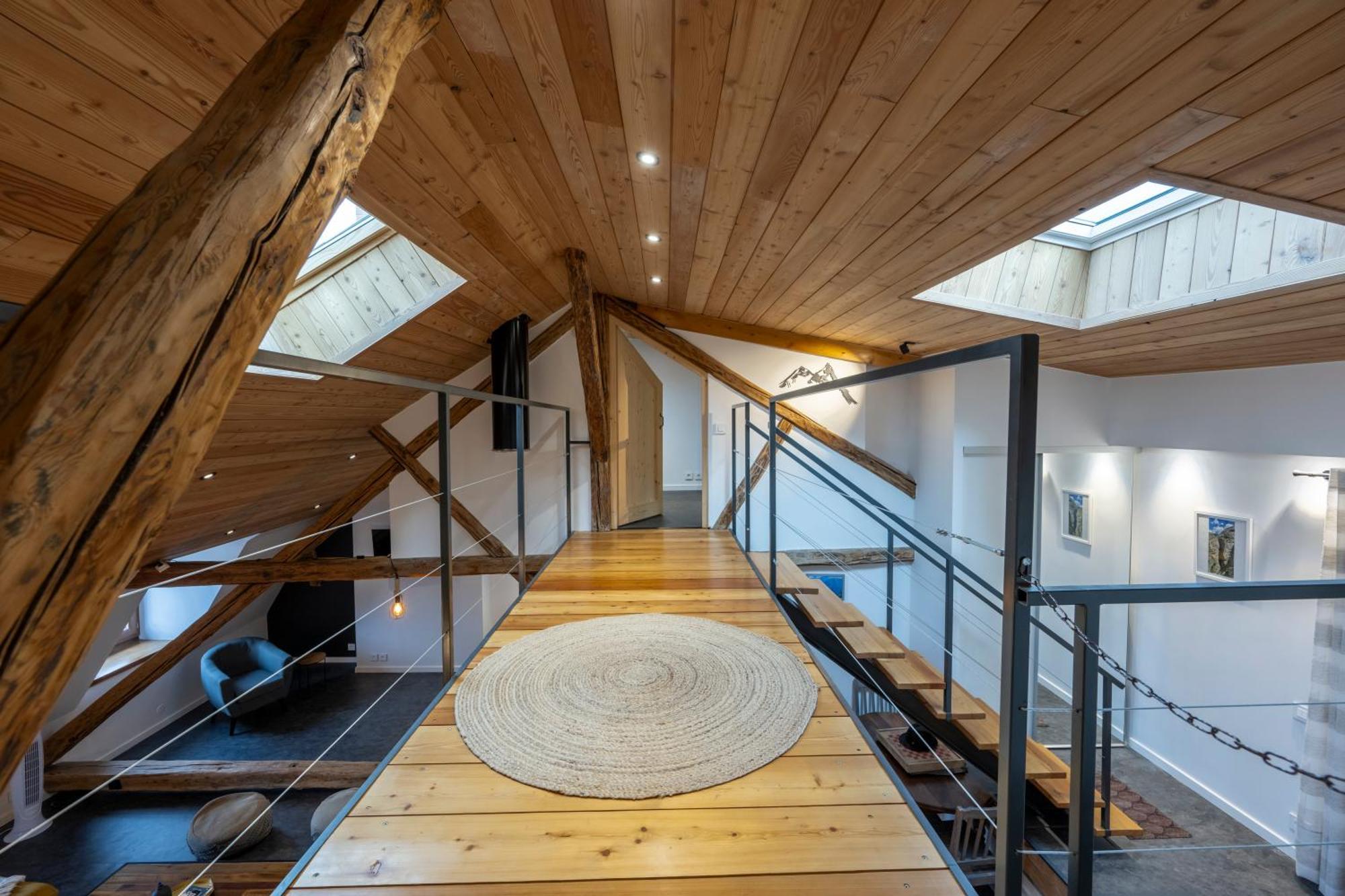 Superbe Loft - Situ Sur La Place Centrale バルスロネット エクステリア 写真