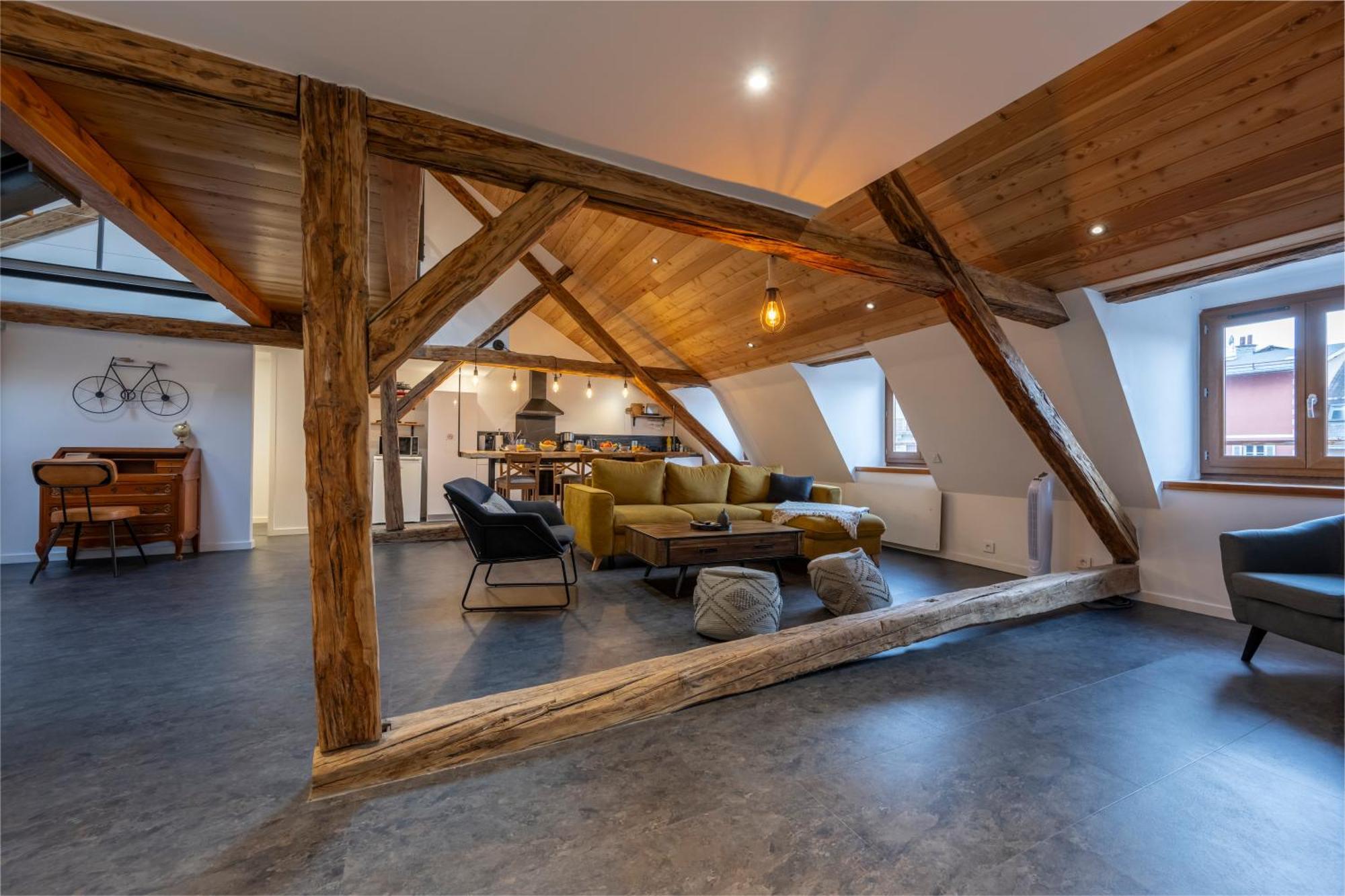 Superbe Loft - Situ Sur La Place Centrale バルスロネット エクステリア 写真