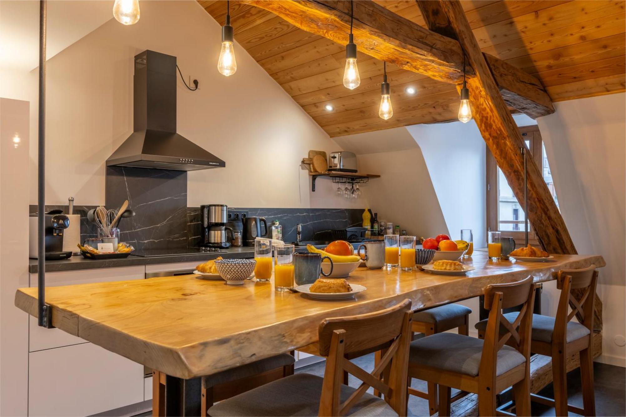 Superbe Loft - Situ Sur La Place Centrale バルスロネット エクステリア 写真