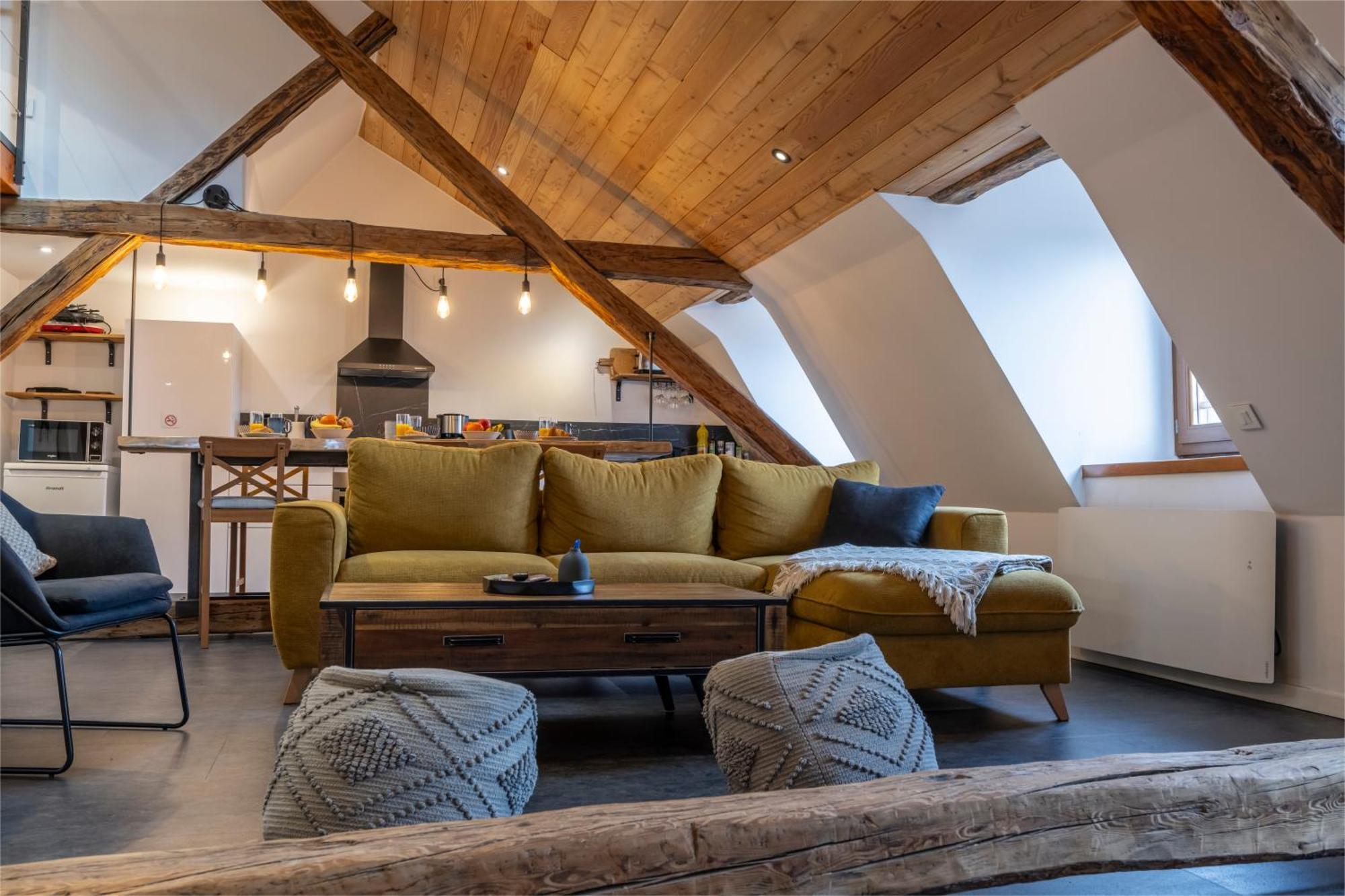 Superbe Loft - Situ Sur La Place Centrale バルスロネット エクステリア 写真