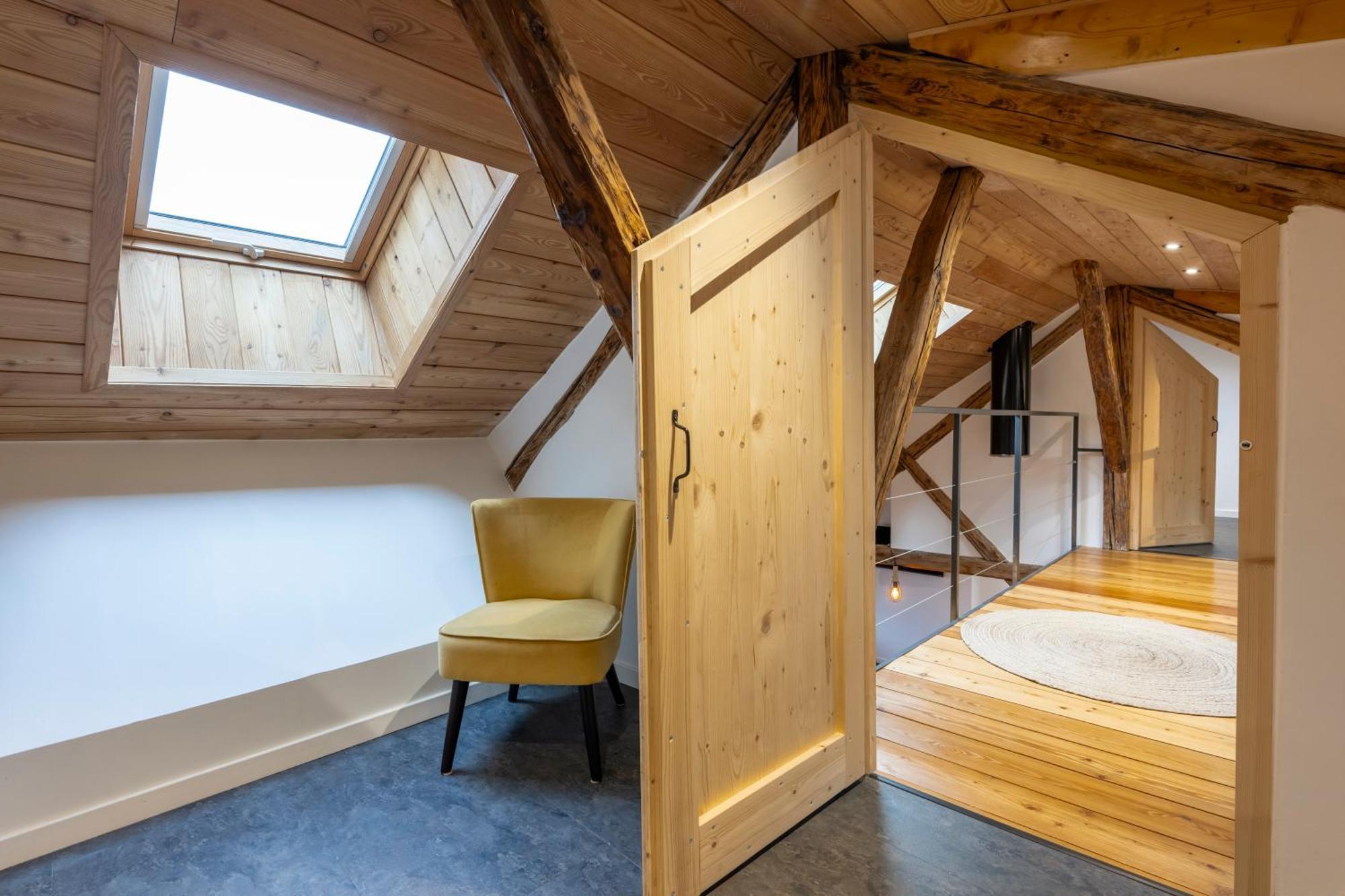 Superbe Loft - Situ Sur La Place Centrale バルスロネット エクステリア 写真
